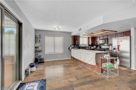 6644 Pepperidge Way Las Vegas NV 89108