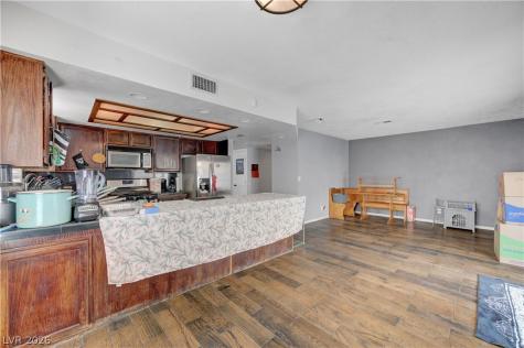 6644 Pepperidge Way Las Vegas NV 89108