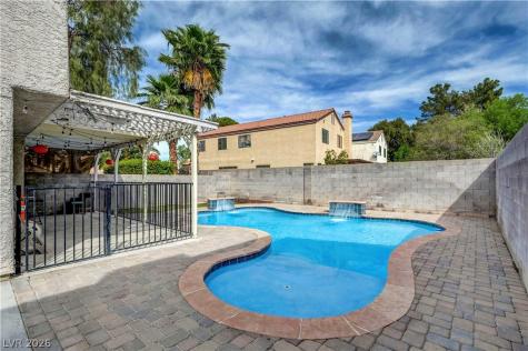 6644 Pepperidge Way Las Vegas NV 89108