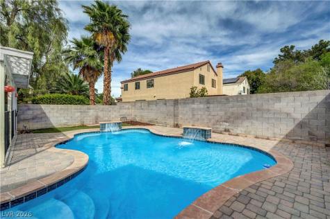6644 Pepperidge Way Las Vegas NV 89108