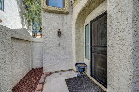6644 Pepperidge Way Las Vegas NV 89108