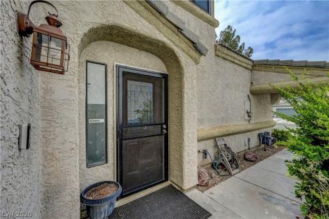 6644 Pepperidge Way Las Vegas NV 89108