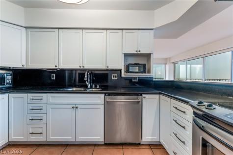 3111 Bel Air Drive 11b Las Vegas NV 89109