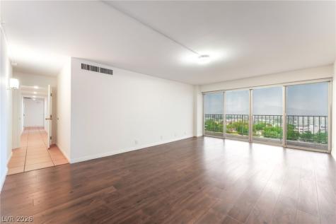 3111 Bel Air Drive 11b Las Vegas NV 89109