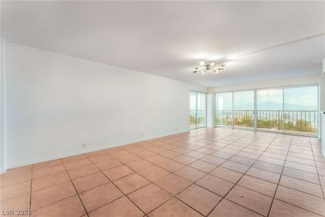 3111 Bel Air Drive 11b Las Vegas NV 89109