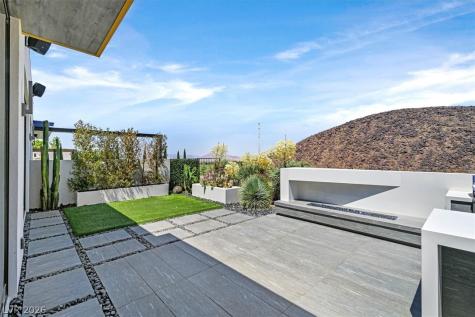 692 Scenic Cliff Drive Henderson NV 89012