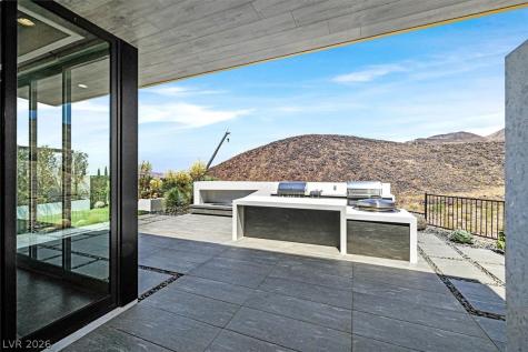 692 Scenic Cliff Drive Henderson NV 89012