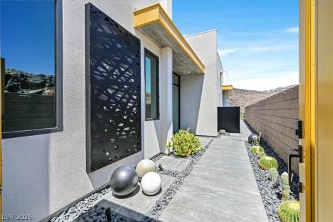 692 Scenic Cliff Drive Henderson NV 89012