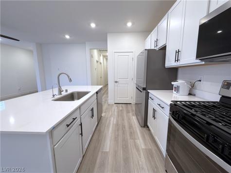 4212 Zilker Park Avenue North Las Vegas NV 89081