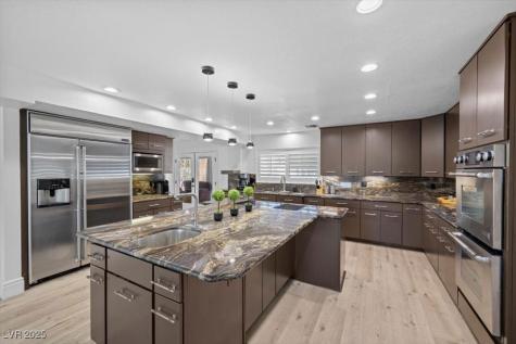 1695 Montessouri Street Las Vegas NV 89117