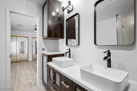 1695 Montessouri Street Las Vegas NV 89117
