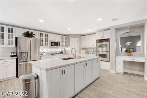 7 Old Lake Circle Henderson NV 89074