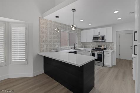 9437 January Drive Las Vegas NV 89134