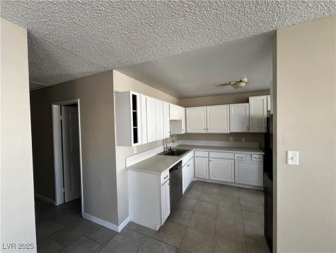6941 Appleton Drive C Las Vegas NV 89156