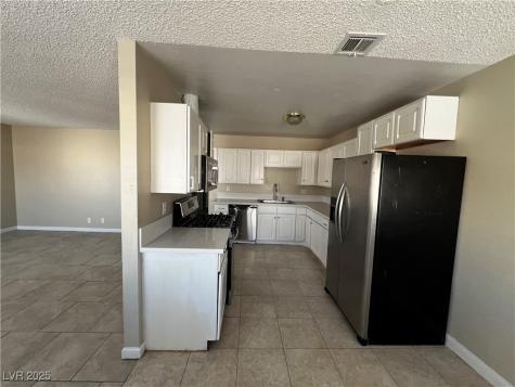 6941 Appleton Drive C Las Vegas NV 89156