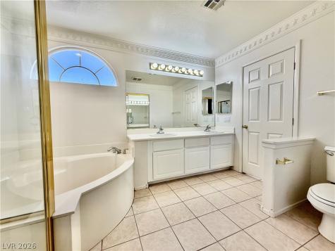 9827 Sonora Bend Avenue Las Vegas NV 89148