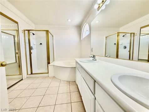 9827 Sonora Bend Avenue Las Vegas NV 89148