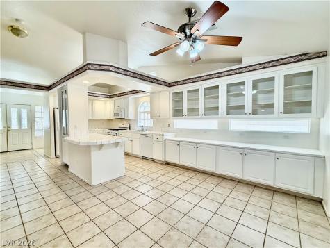 9827 Sonora Bend Avenue Las Vegas NV 89148