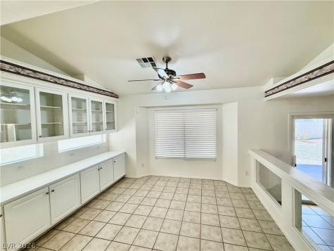 9827 Sonora Bend Avenue Las Vegas NV 89148