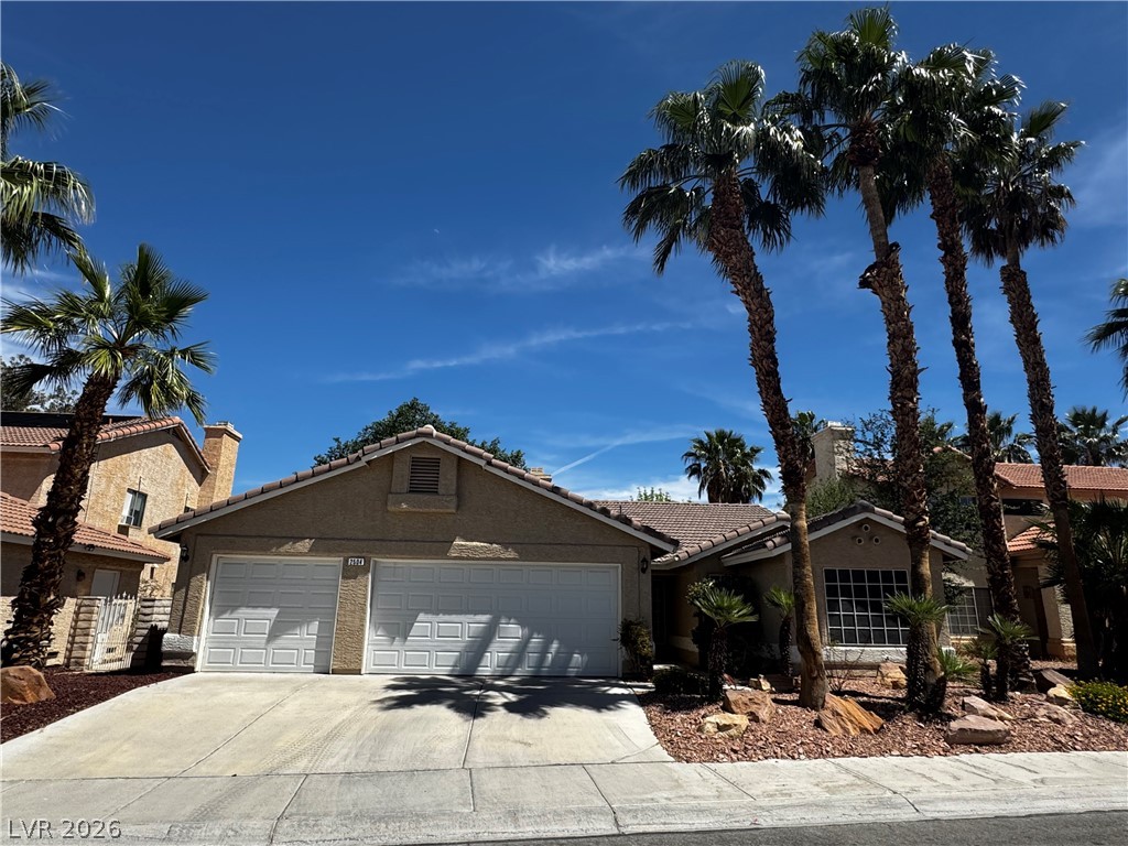 2504 Goldenmoon Street Las Vegas NV 89108