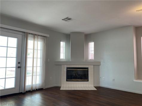 1904 Cedar Bluffs Way Las Vegas NV 89128