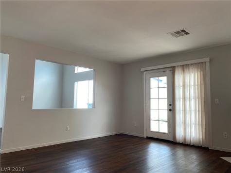 1904 Cedar Bluffs Way Las Vegas NV 89128