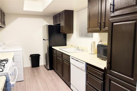 4650 Koval Lane 14d Las Vegas NV 89109