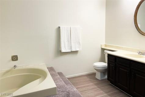 4650 Koval Lane 14d Las Vegas NV 89109