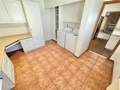 2901 Burton Avenue Las Vegas NV 89102