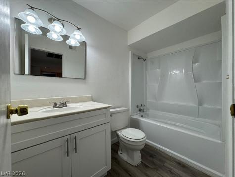 4032 Arrowood Drive Las Vegas NV 89147