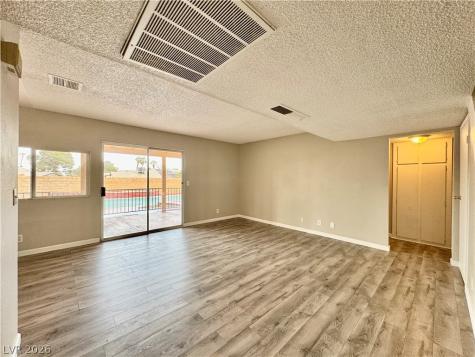 4032 Arrowood Drive Las Vegas NV 89147