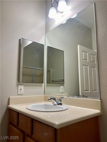 2460 Calvert City Drive Henderson NV 89052