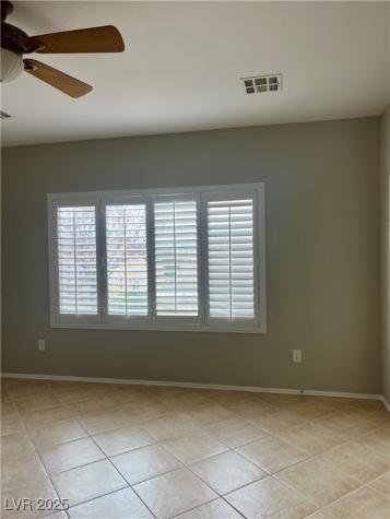 2460 Calvert City Drive Henderson NV 89052