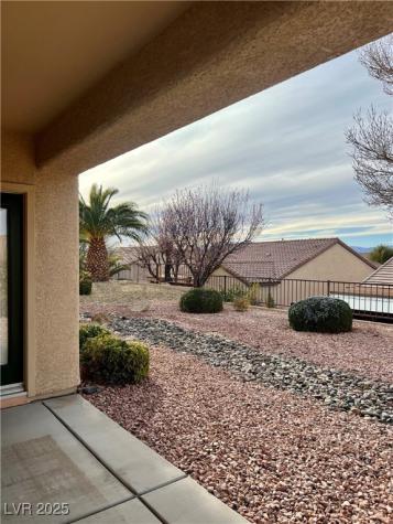 2460 Calvert City Drive Henderson NV 89052