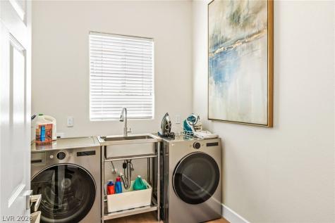404 Summer Mesa Drive Las Vegas NV 89144