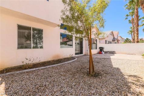 212 Waterton Lakes Avenue Las Vegas NV 89148