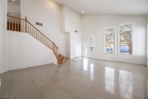 212 Waterton Lakes Avenue Las Vegas NV 89148