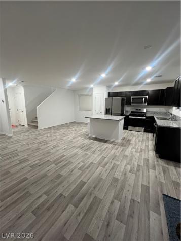 7668 Loftwood Avenue Las Vegas NV 89113