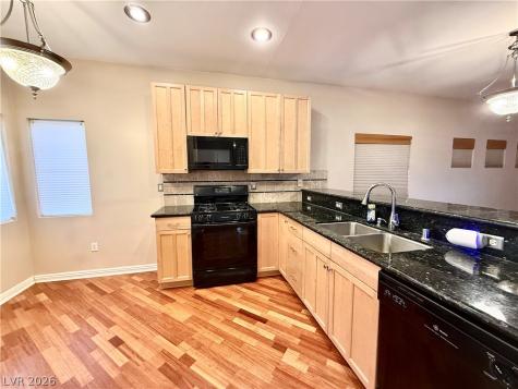 10529 Allthorn Avenue Las Vegas NV 89144
