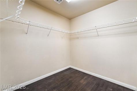 5282 Ledgewood Creek Avenue Las Vegas NV 89141