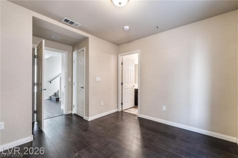 5282 Ledgewood Creek Avenue Las Vegas NV 89141