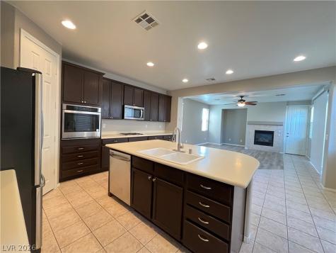 10445 Foggy Glen Avenue Las Vegas NV 89135