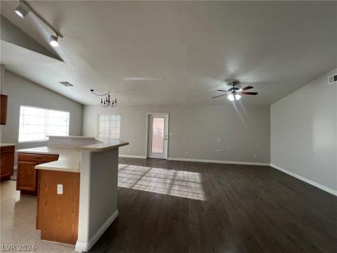 2708 Ganzo Street Las Vegas NV 89108