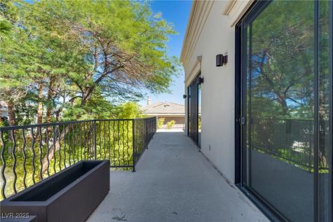 628 Edgebrook Drive Las Vegas NV 89145