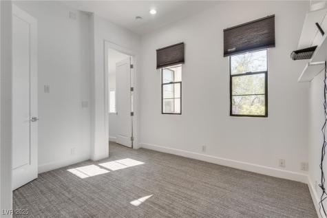 628 Edgebrook Drive Las Vegas NV 89145