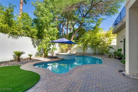 628 Edgebrook Drive Las Vegas NV 89145