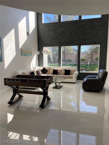 385 Glenridding Street Las Vegas NV 89183