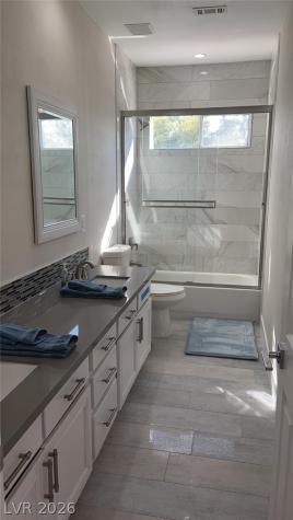 385 Glenridding Street Las Vegas NV 89183