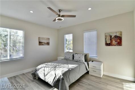 385 Glenridding Street Las Vegas NV 89183