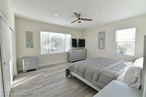 385 Glenridding Street Las Vegas NV 89183